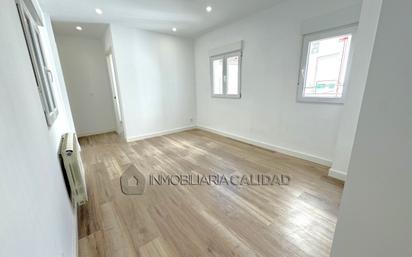 Bedroom of Flat for sale in Burgos Capital