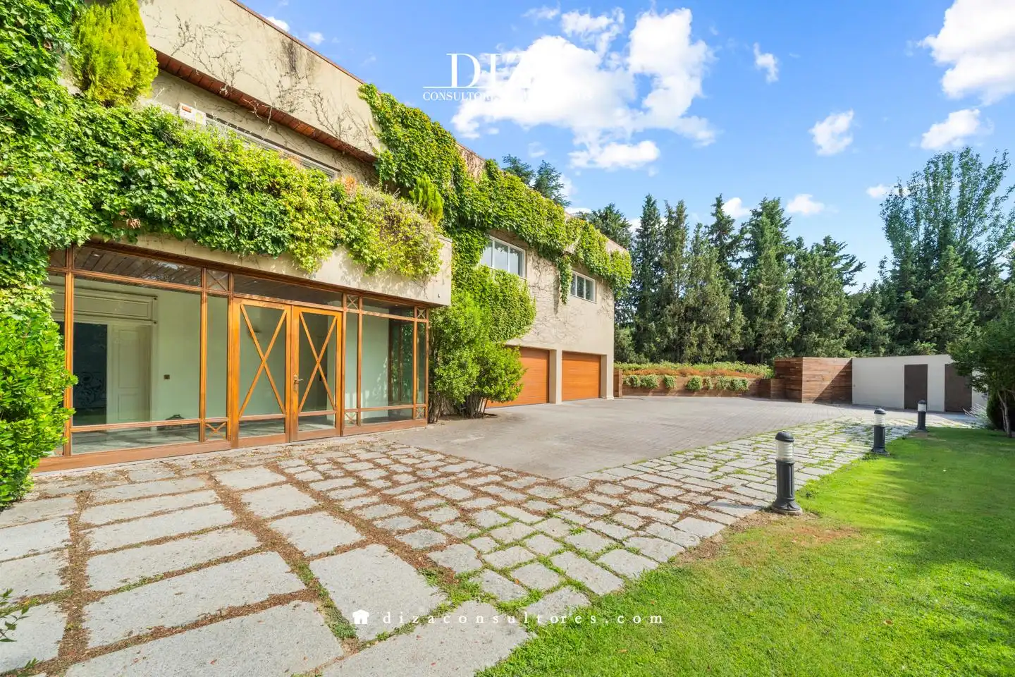Exterior view of Houses for rent in Madrid  with Air Conditioner, Heating and Private garden