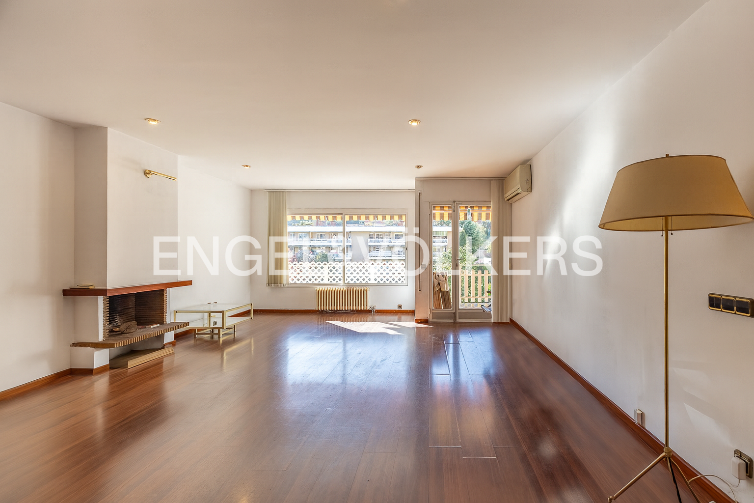 Living room of Apartment for sale in Cabrils  with Heating, Parquet flooring and Balcony