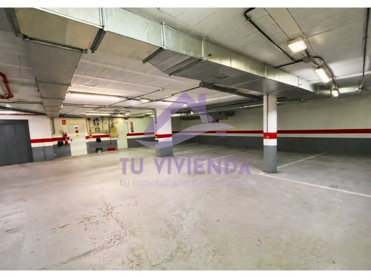Parking of Flat for sale in Valladolid  with Air Conditioner, Heating and Parquet flooring