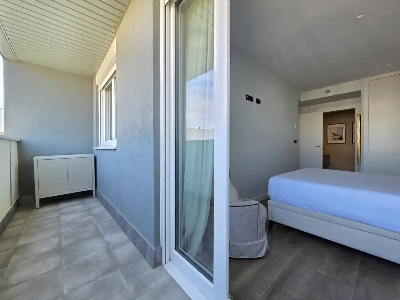 Bedroom of Attic for sale in Zaragoza  with Air Conditioner, Heating and Parquet flooring