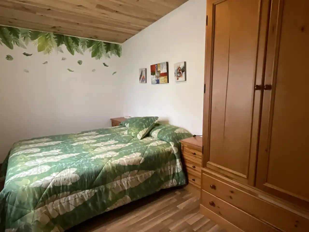 Habitación de Finca rústica en venta en Santo Domingo de la Calzada con Jardín privado