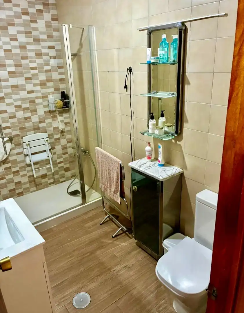 Baño de Piso en venta en Cádiz con Terraza