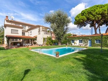 House with pool for sale in L"ELECTRICITAT
