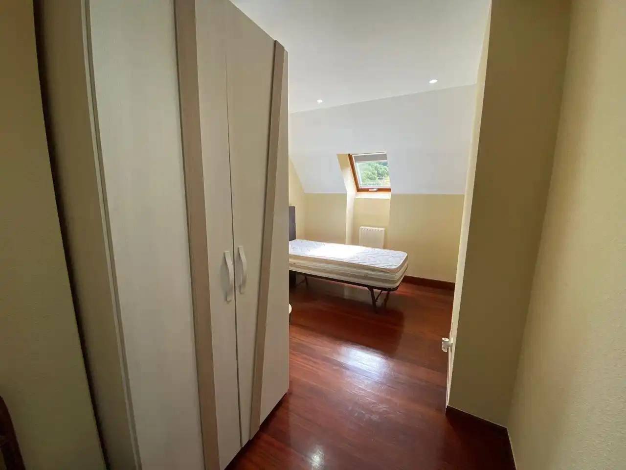 Maisonette zur Miete in Calle Jose Maria Vega, Cotolino