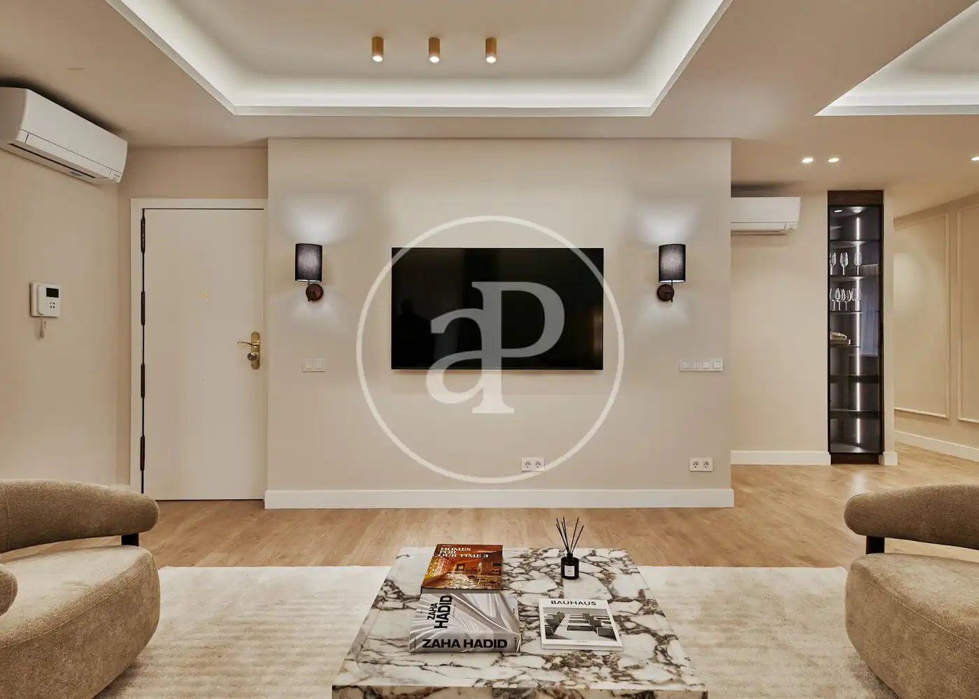 Sala de estar de Piso en venta en  Madrid Capital con Aire acondicionado, Calefacción y Amueblado