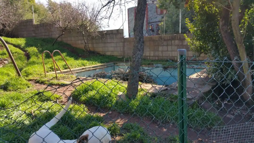 Piscina de Finca rústica en venta en Ponferrada con Calefacción, Jardín privado y Terraza