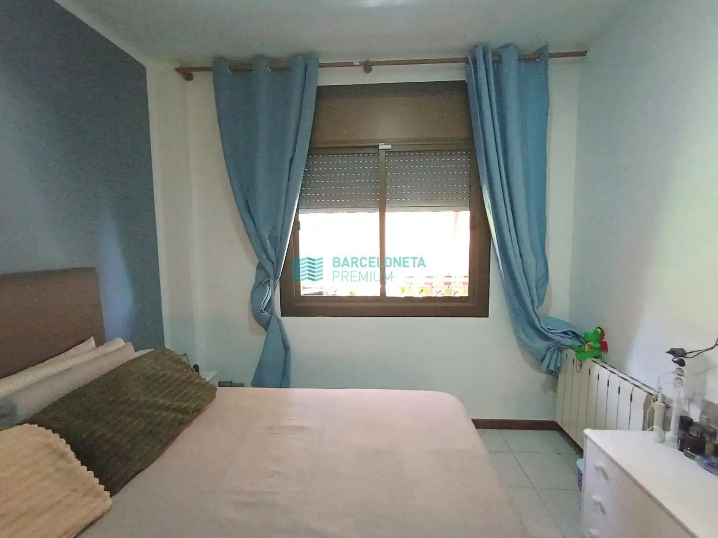Habitación de Piso en venta en Barcelona con Calefacción, Terraza y Alarma