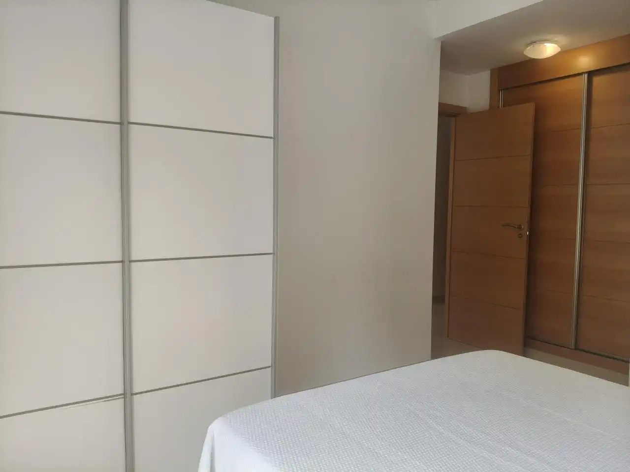 Habitación de Piso de alquiler en Málaga con Terraza, Amueblado y Piscina comunitaria