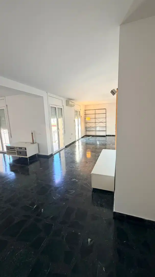 Sala d'estar de Pis de lloguer en Malgrat de Mar amb Aire condicionat, Moblat i Forn