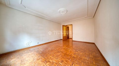 Foto 5 de Piso en venta en Circular, Valladolid Capital