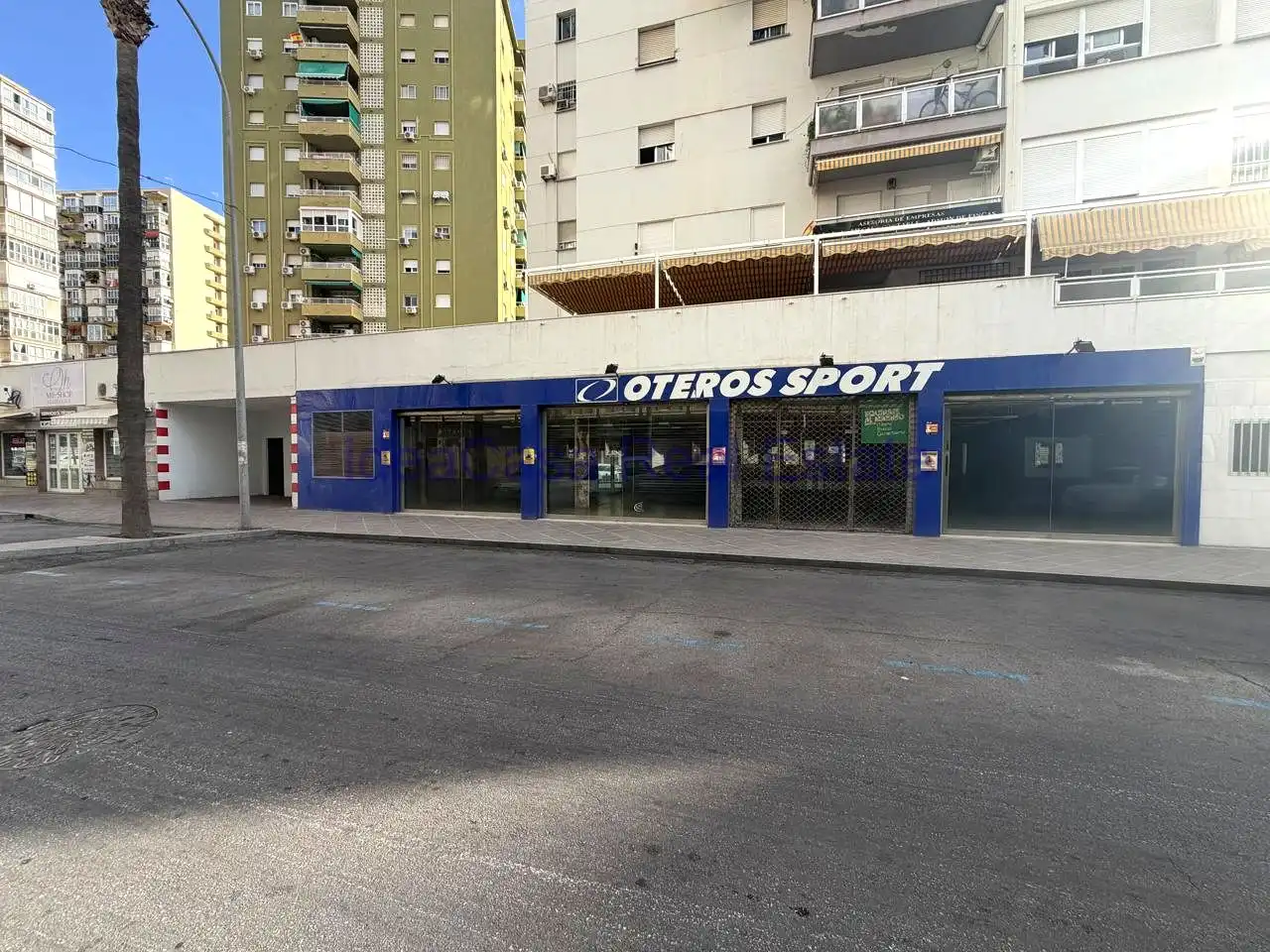 Local commercial à louer à Avenida de los Manantiales, imagen 2