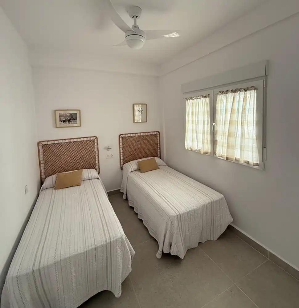 Bedroom of Flat for rent in Almuñécar  with Furnished
