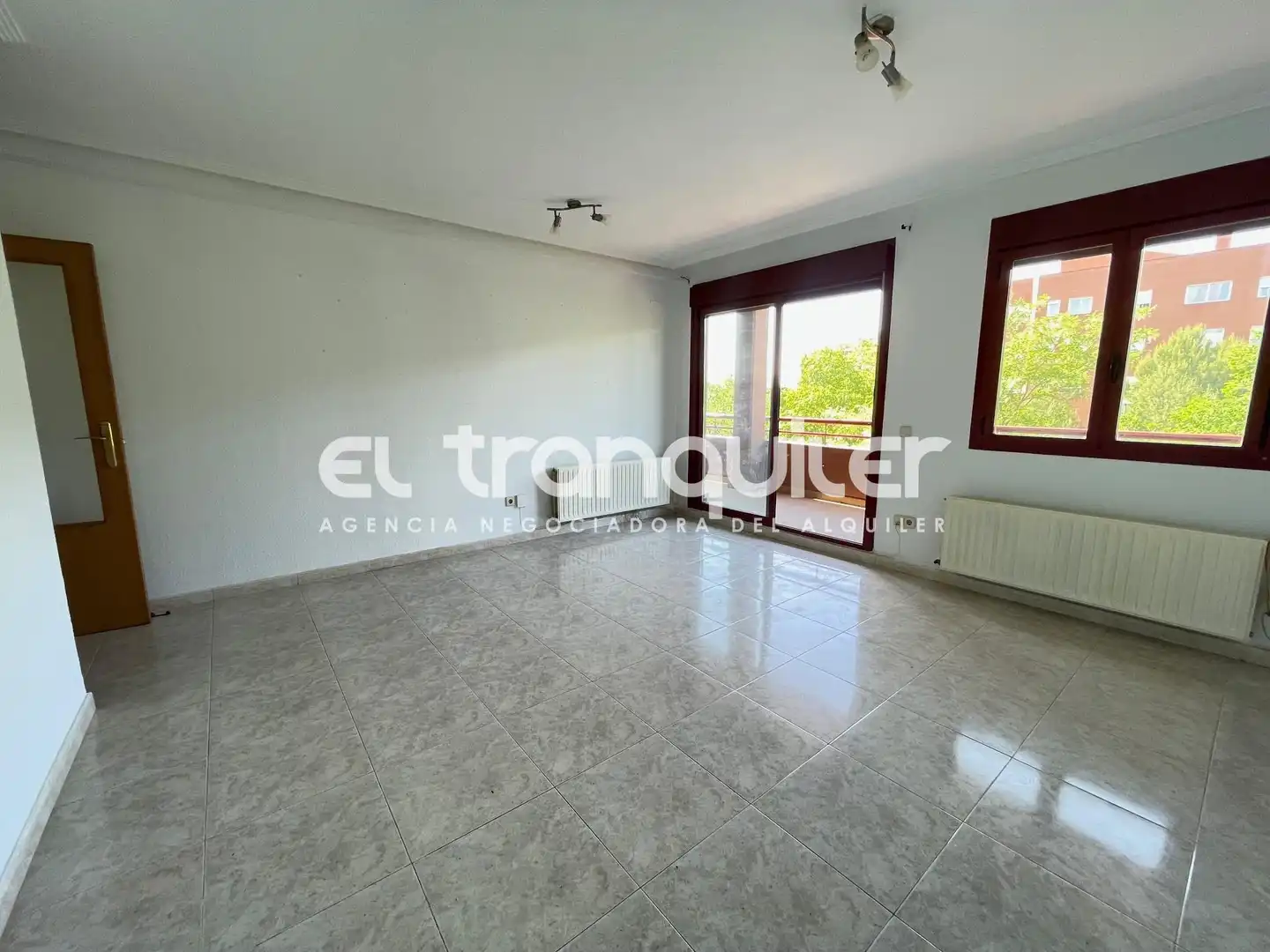Flat for rent in Calle Francisco Umbral, Rivas Futura