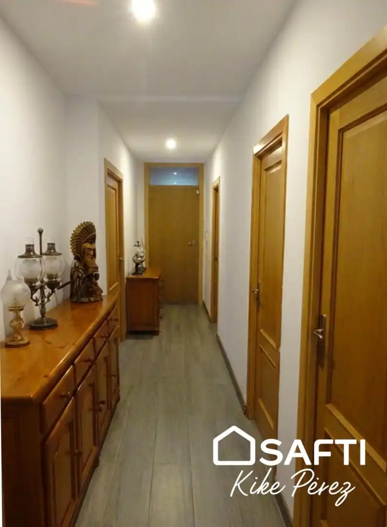 Casa o xalet en venda en Rubí amb Terrassa, Piscina i Moblat