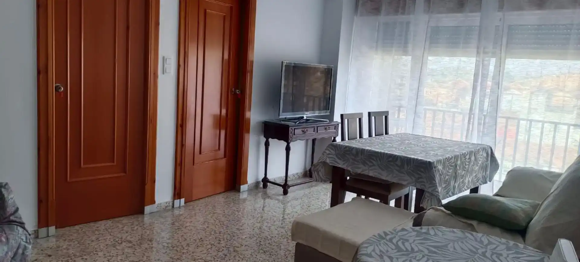 Living room of Flat for share in Granada  with Furnished, Oven and Washing machine