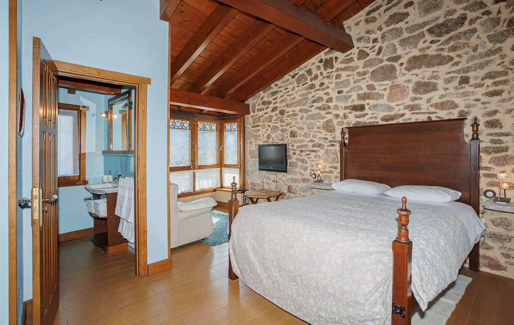 Bedroom of Commercial properties for sale in A Veiga 