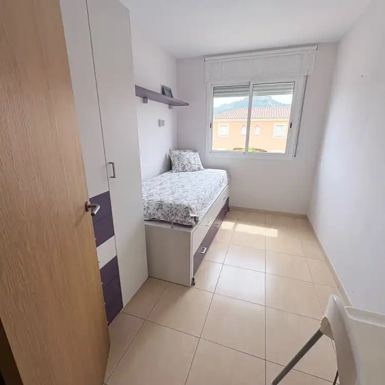 Dormitori de Apartament en venda en Mont-roig del Camp amb Aire condicionat, Moblat i Piscina comunitària