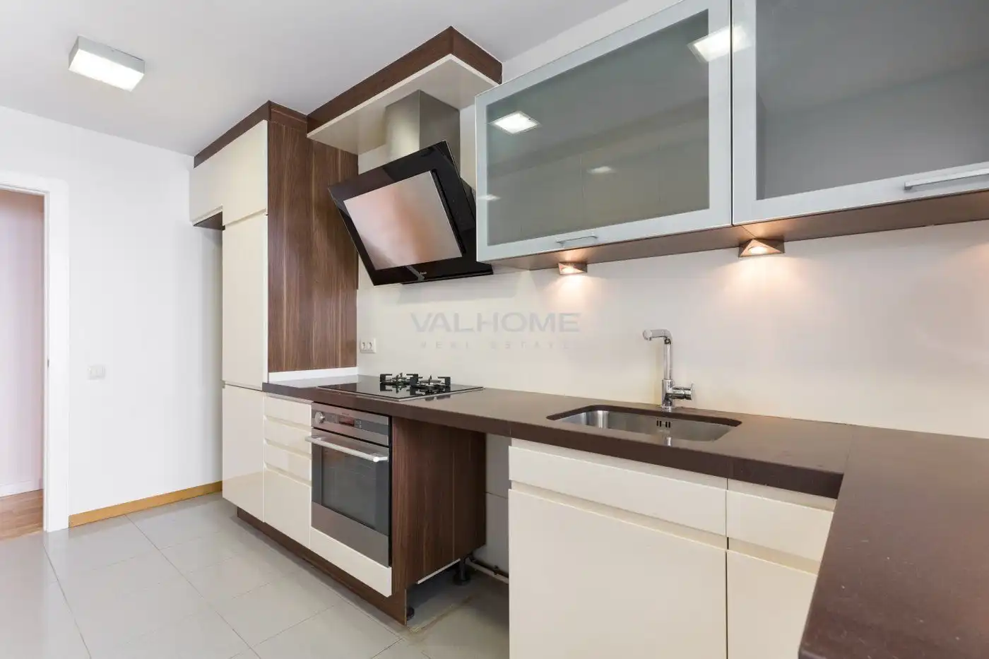 Küche von Wohnung zum Verkauf in Sant Cugat del Vallès mit Klimaanlage, Heizung und Parkett