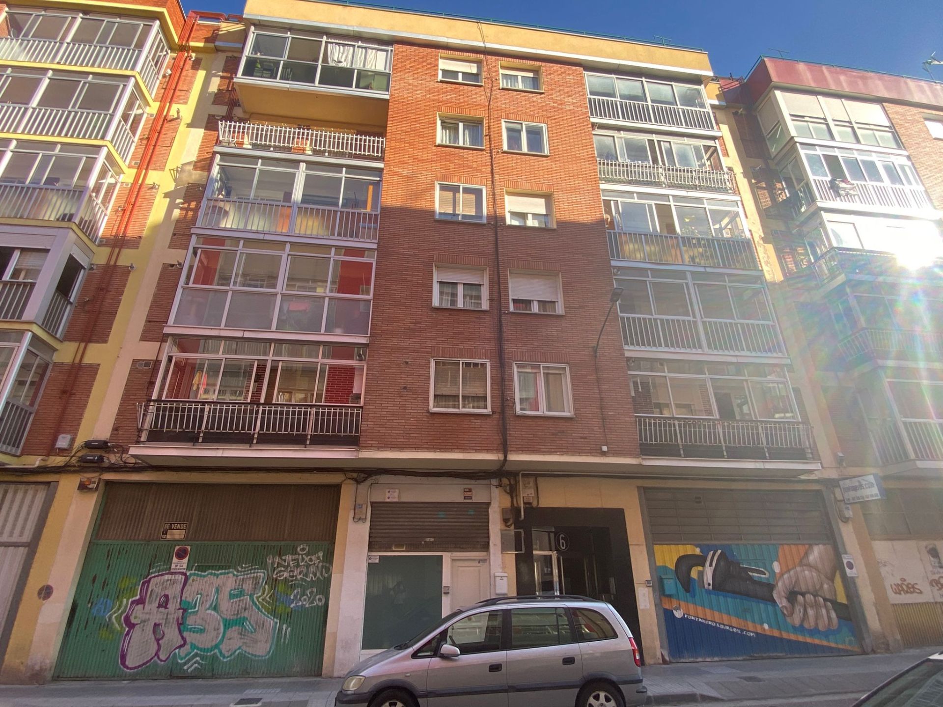 Vista exterior de Pis en venda en Burgos Capital amb Calefacció, Parquet i Terrassa