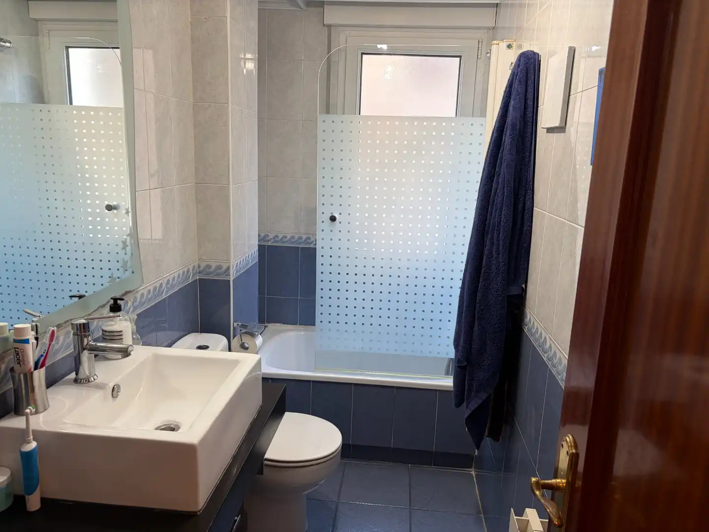 Baño de Piso en venta en Basauri  con Calefacción y Amueblado