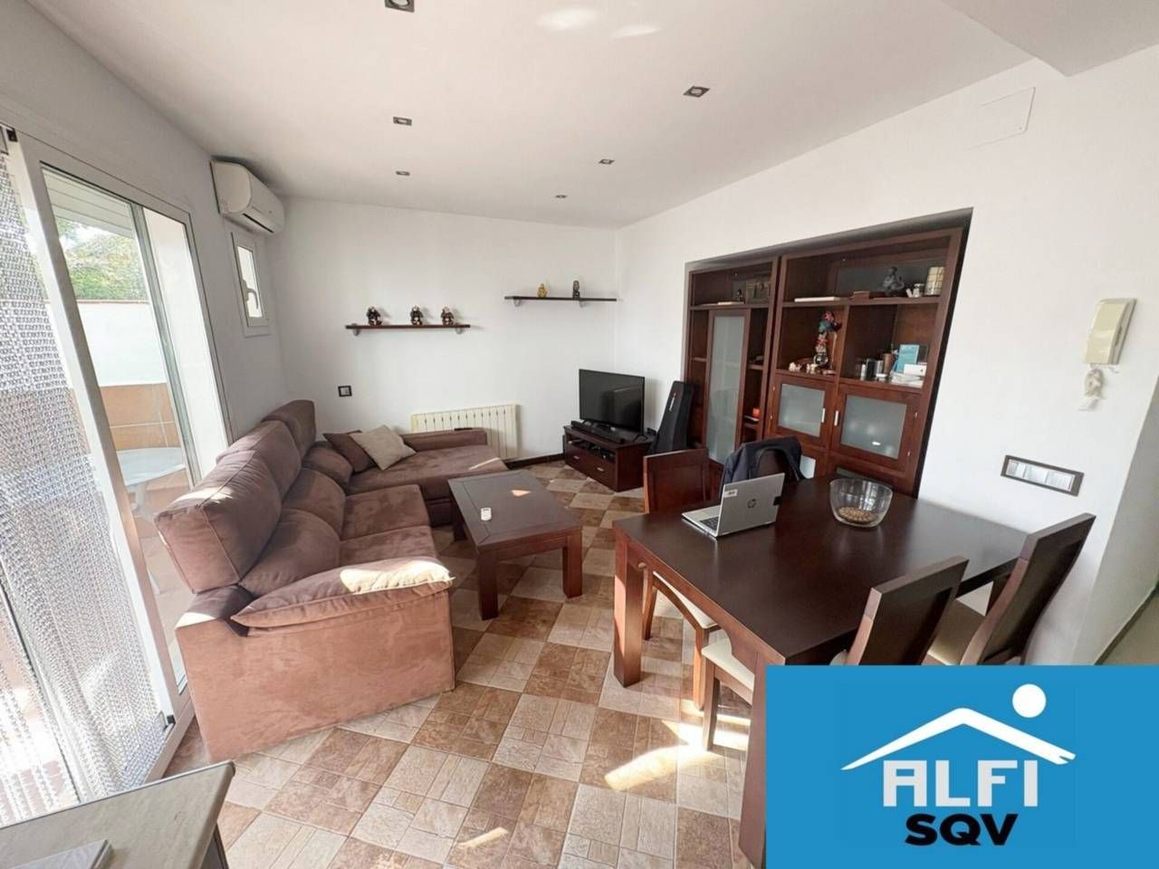 Living room of Flat for sale in Sant Quirze del Vallès  with Air Conditioner, Heating and Terrace