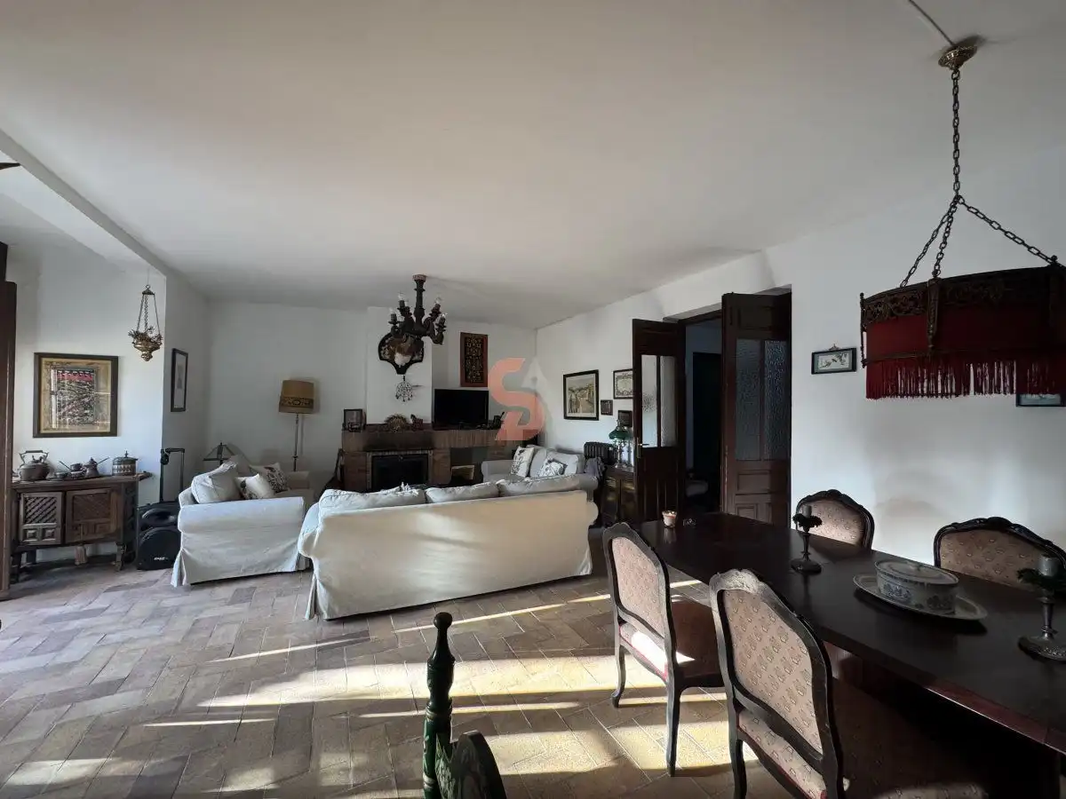 Sala de estar de Casa o chalet en venta en Alcazarén con Calefacción, Terraza y Trastero