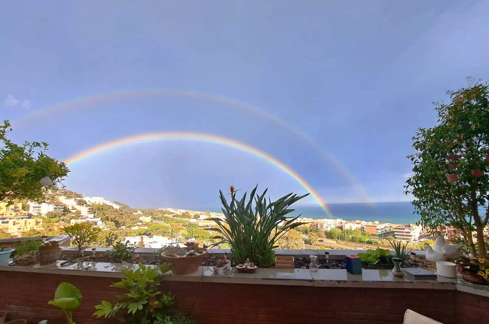 Außenansicht von Maisonette zum Verkauf in Sitges mit Klimaanlage, Heizung und Terrasse