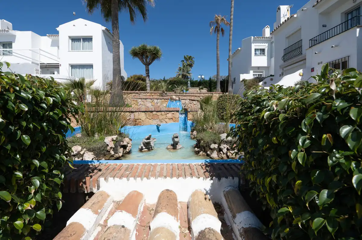Jardí de Casa adosada en venda en Mijas amb Aire condicionat, Calefacció i Terrassa