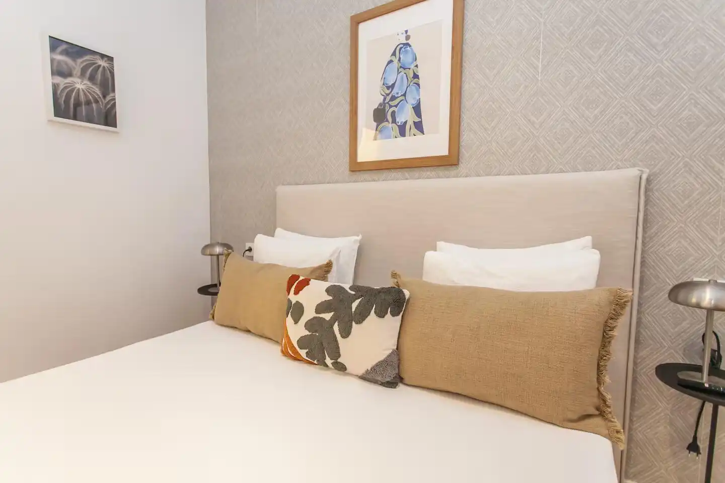Schlafzimmer von Wohnungen zur Miete in Bilbao  mit Klimaanlage, Terrasse und Möbliert