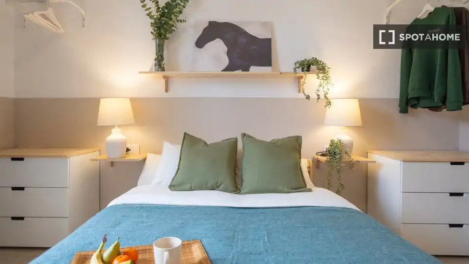Habitación de Piso para compartir en Barcelona con Aire acondicionado, Calefacción y Amueblado