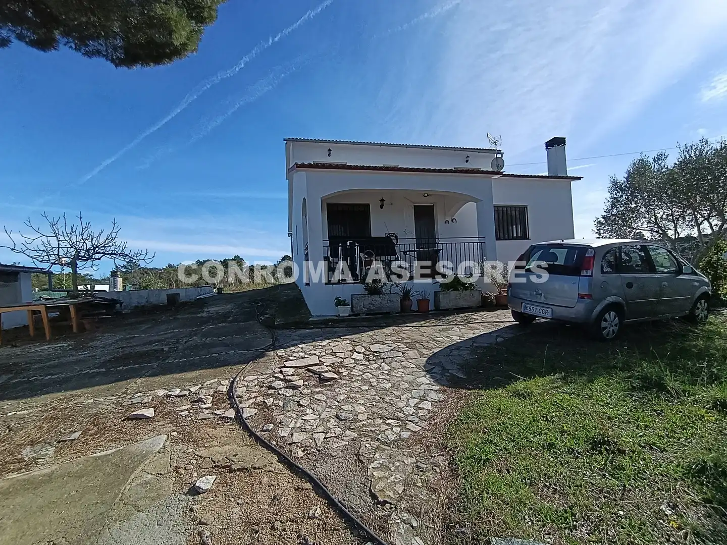 Casa amb terrassa en venda a Montbarbat