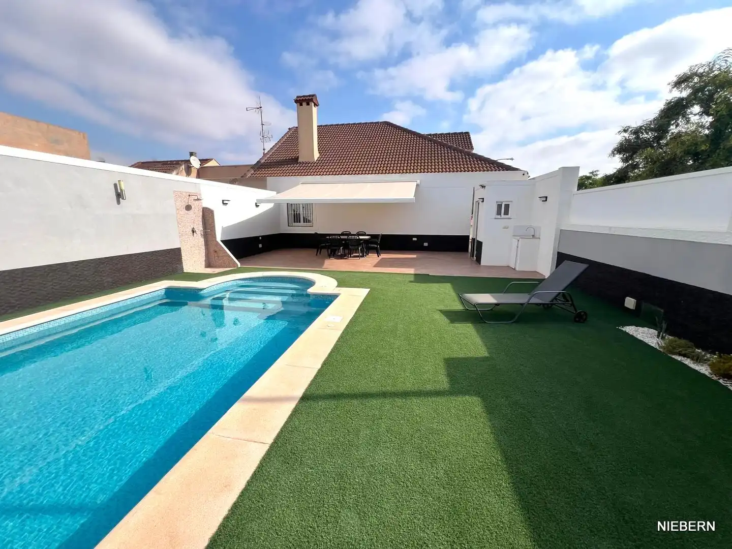 Piscina de Casa o chalet en venta en Cartagena con Aire acondicionado, Jardín privado y Terraza