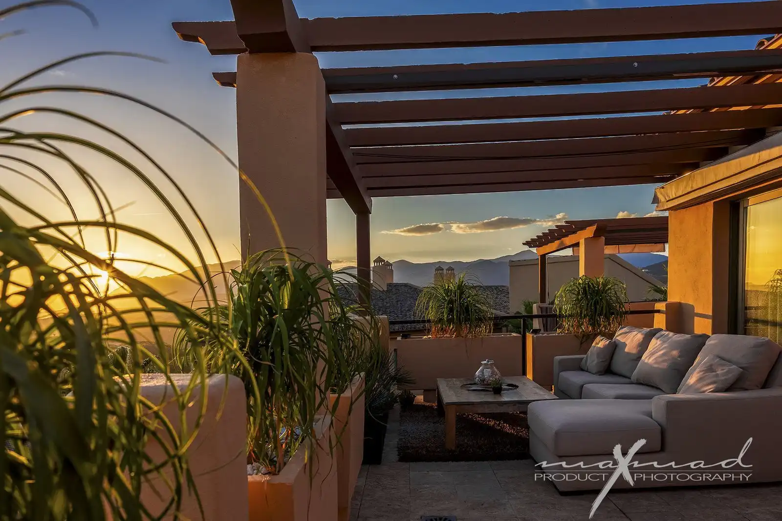 Terrace of Apartments for sale in Benahavís  with Air Conditioner, Storage room and Furnished
