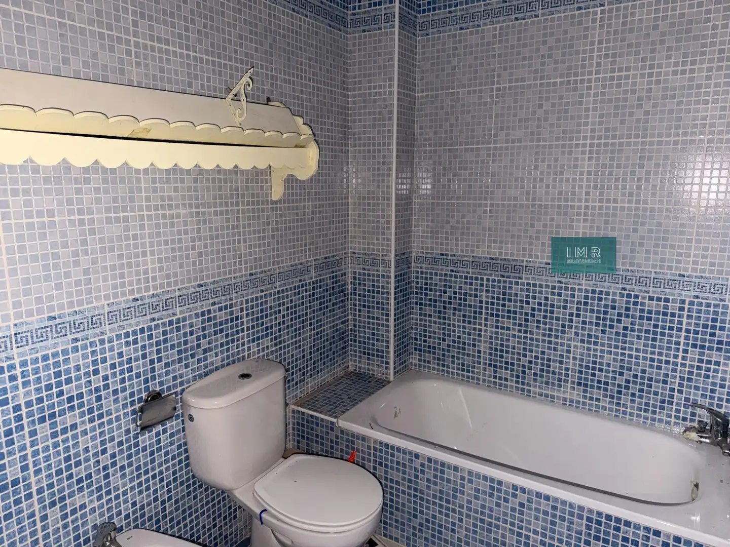 Bathroom of Duplexes for sale in Sanlúcar la Mayor