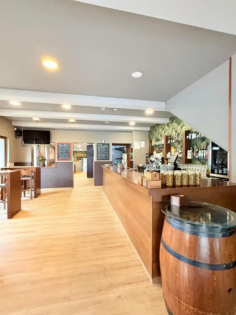 Casa o chalet en venta en Oleiros con Calefacción y Jardín privado
