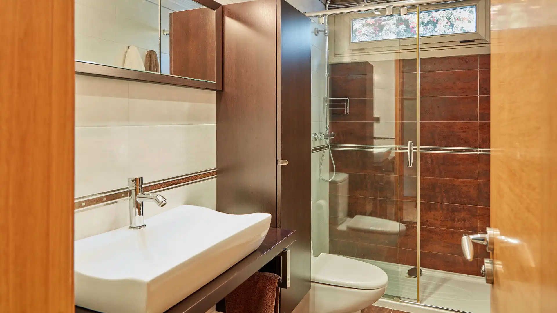 Baño de Casa adosada en venta en Sanxenxo con Calefacción, Jardín privado y Parquet