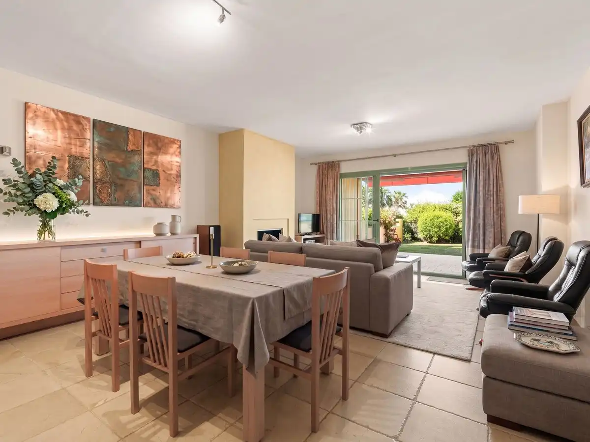 Dining room of Ground floor for sale in Benahavís  with Air Conditioner, Private garden and Terrace