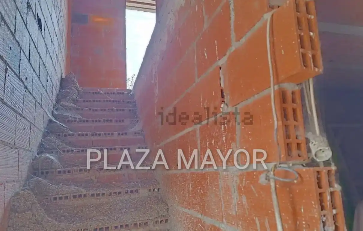 Houses for sale in Espino de la Orbada