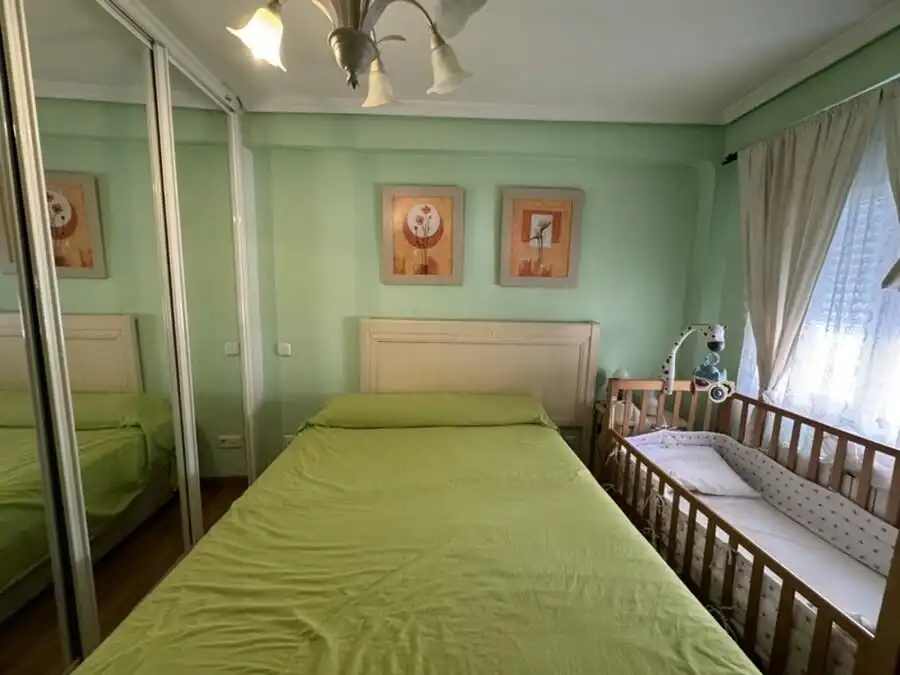 Bedroom of Flat for sale in Carabanchel