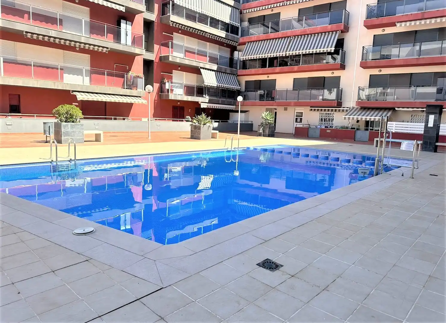 Erdgeschosswohnung mit Pool zur Miete in Carrer 9 d'Octubre 10, imagen 7
