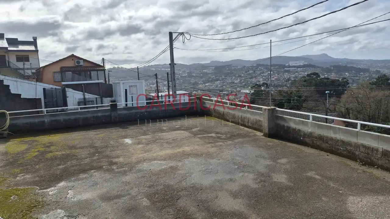 Vista exterior de Casa o chalet en venta en Vigo  con Calefacción, Trastero y Amueblado