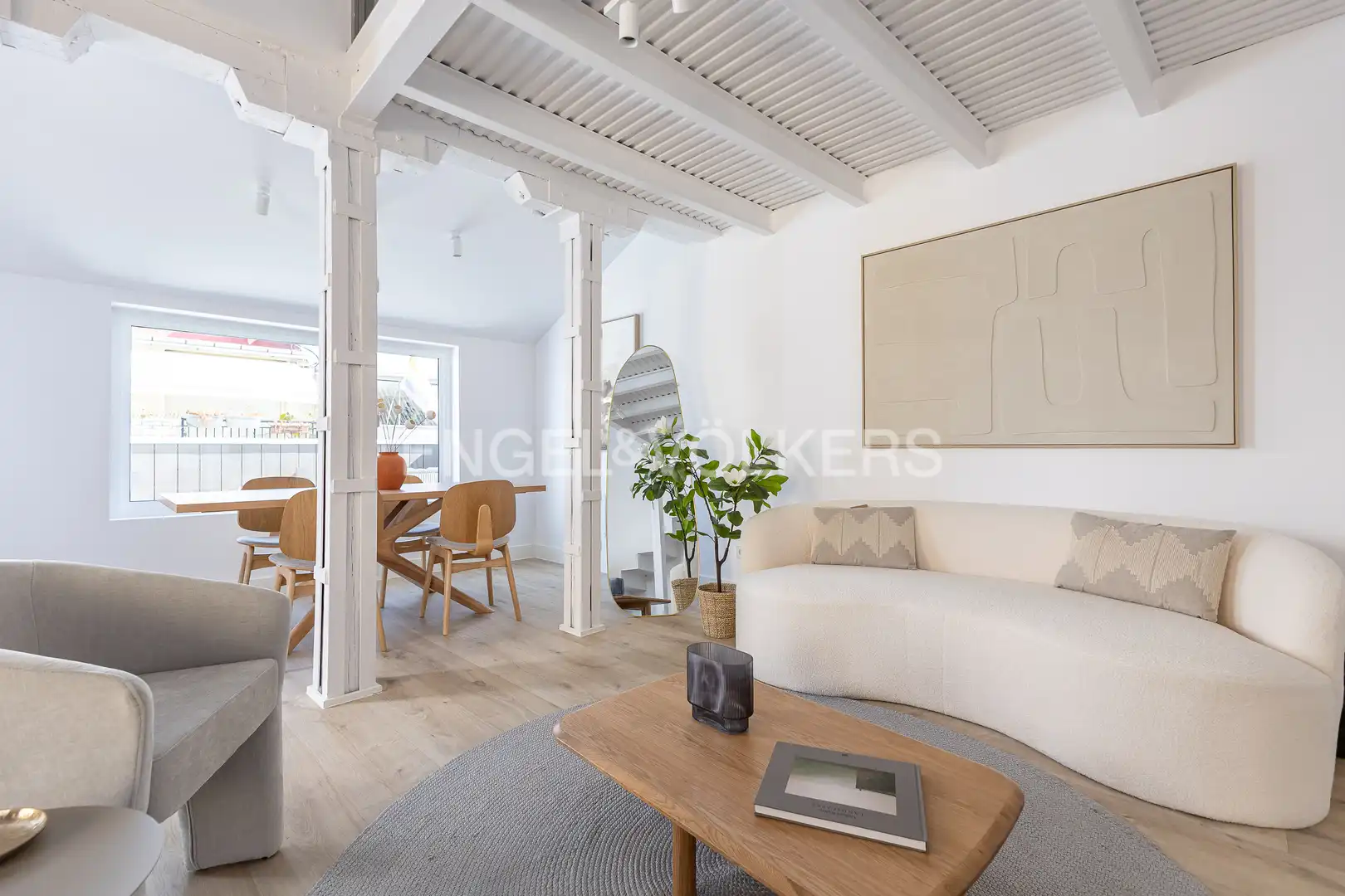 Living room of Attic for sale in Madrid  with Air Conditioner, Heating and Parquet flooring