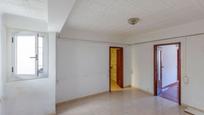 Flat for sale in  Valencia Capital  with Air Conditioner, Heating and Oven