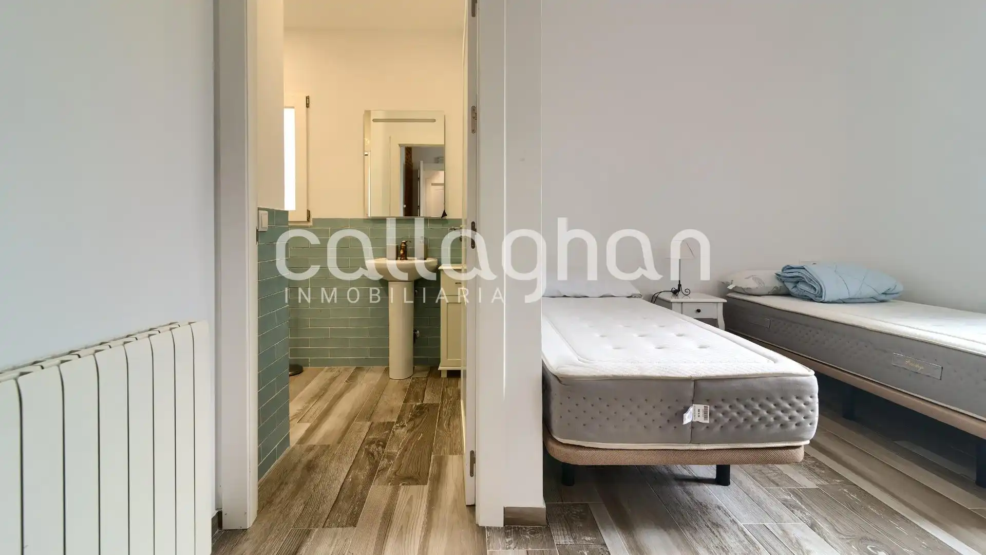 Habitación de Casa o chalet en venta en Alzira con Calefacción, Jardín privado y Terraza