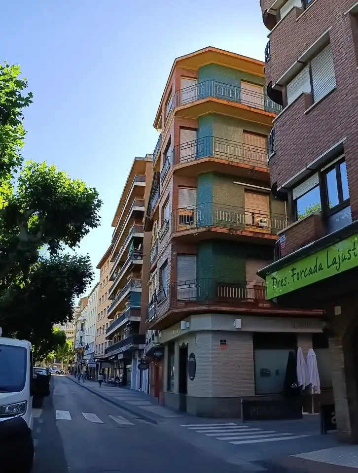 Vista exterior de Pis en venda en Calatayud amb Calefacció, Terrassa i Traster