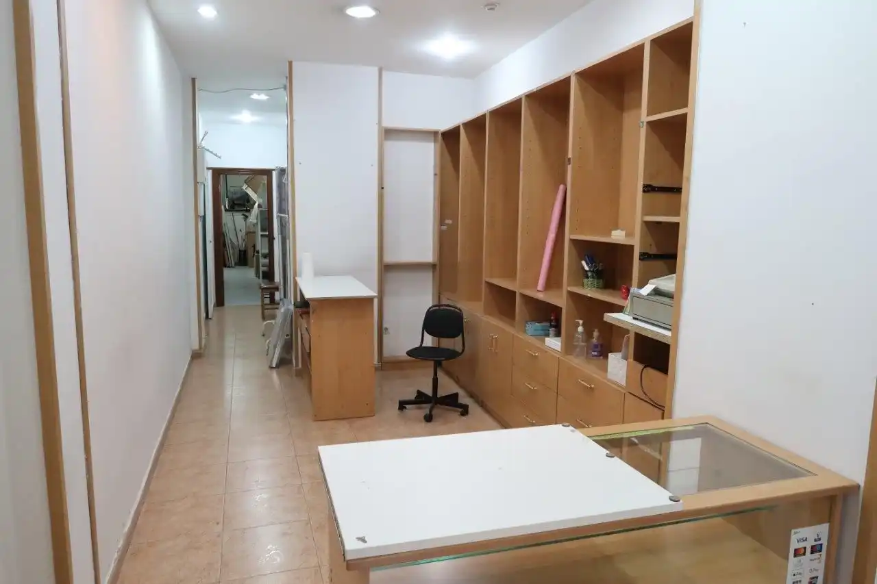 Local comercial en venda a Villa Negreira, imagen 2