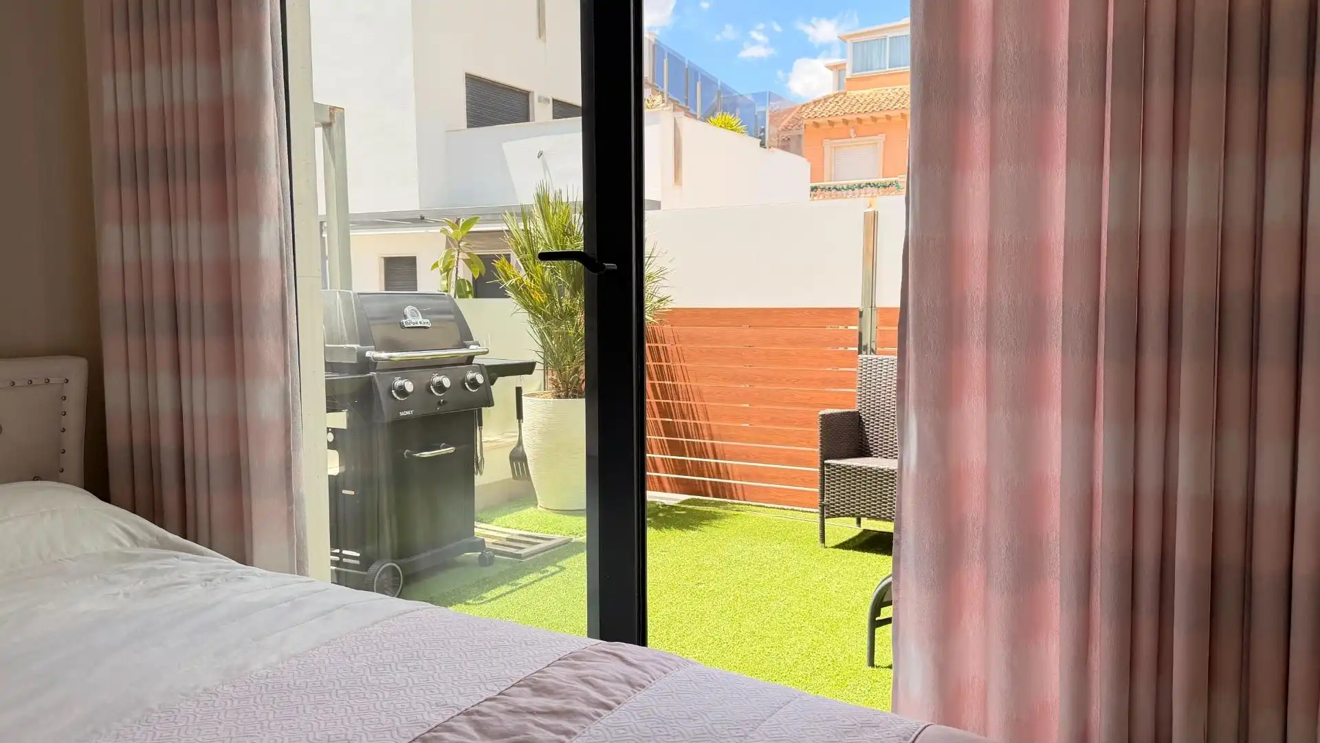 Terrace of Houses for sale in Torrevieja  with Air Conditioner, Private garden and Terrace