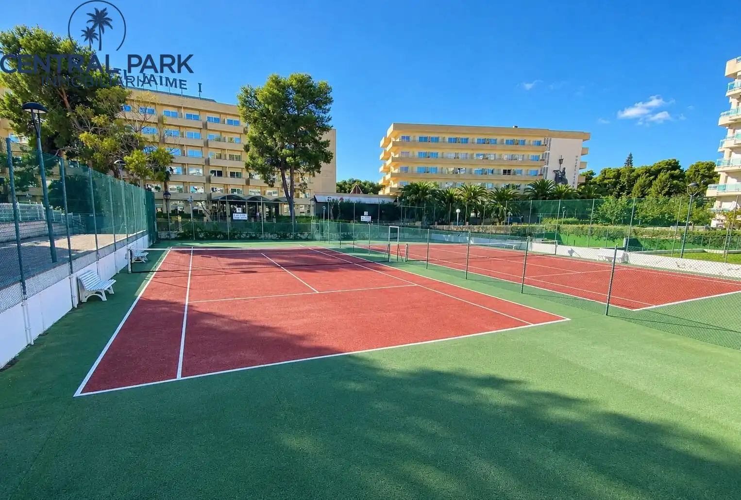 Apartamento con piscina en venta en Calle VILADOMAT, imagen 23