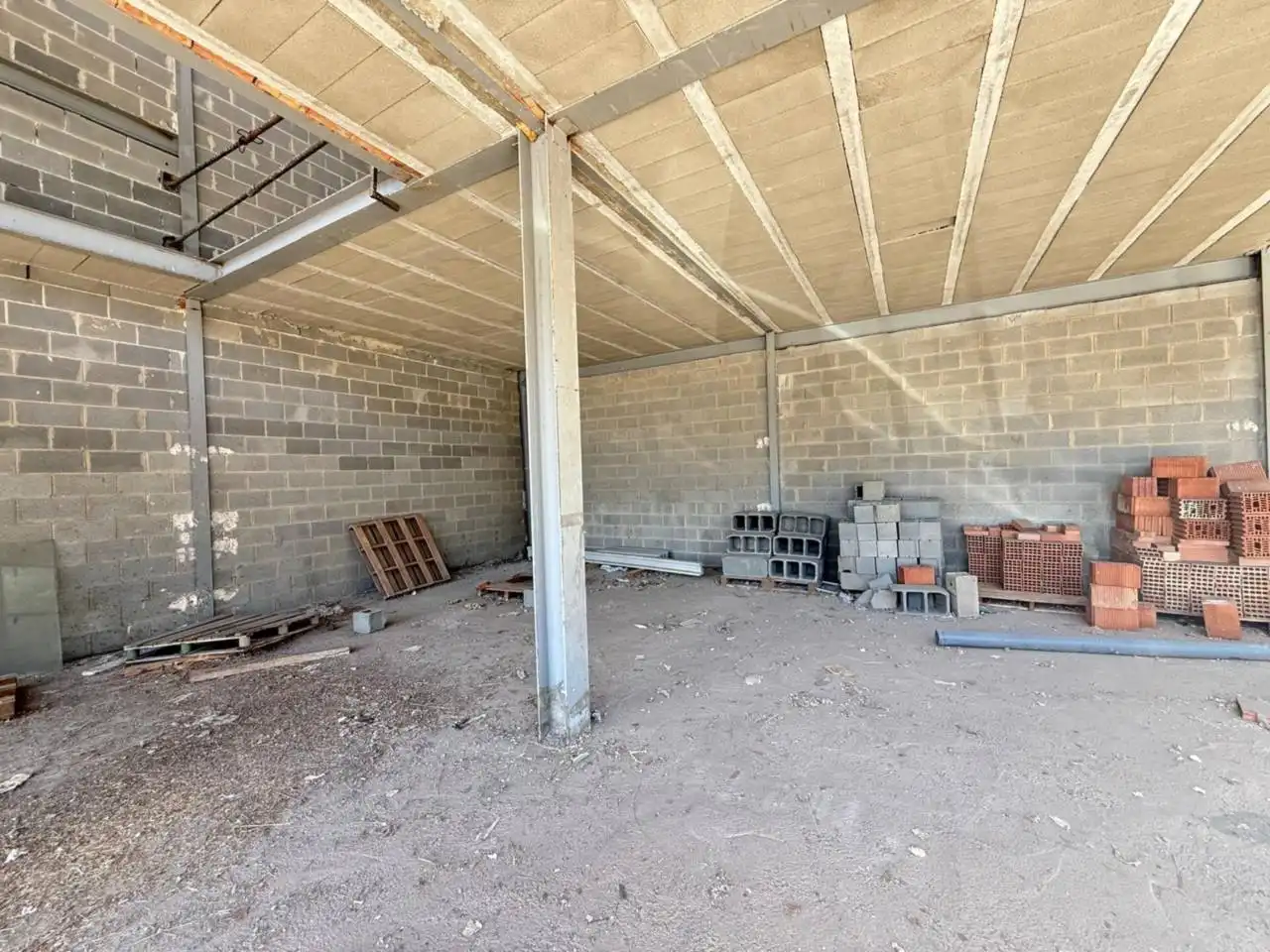 Industrial building for sale in Calle Holanda, imagen 10